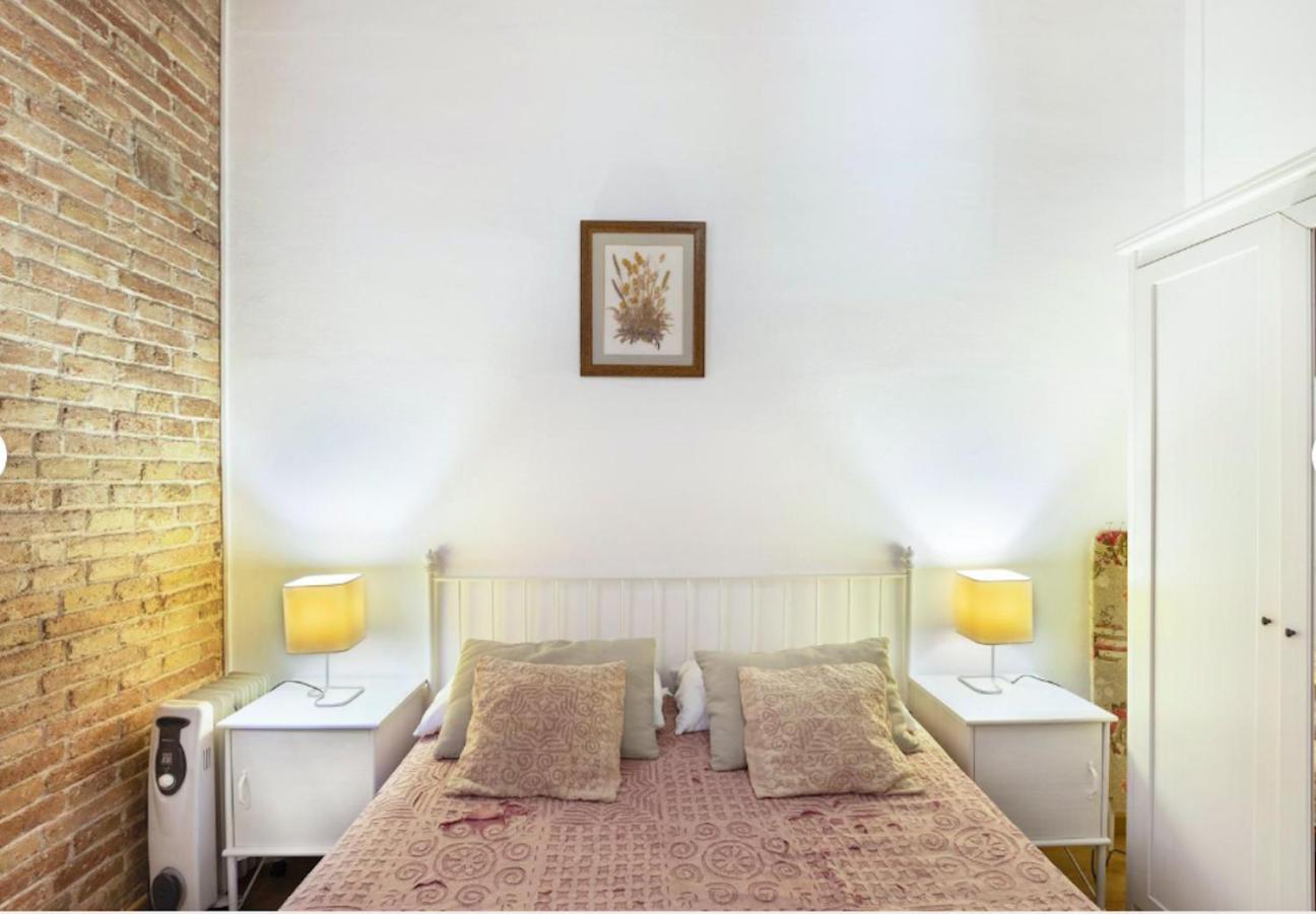 Great Apartment In Sagrada Familia With Balcony Barcelona Ngoại thất bức ảnh