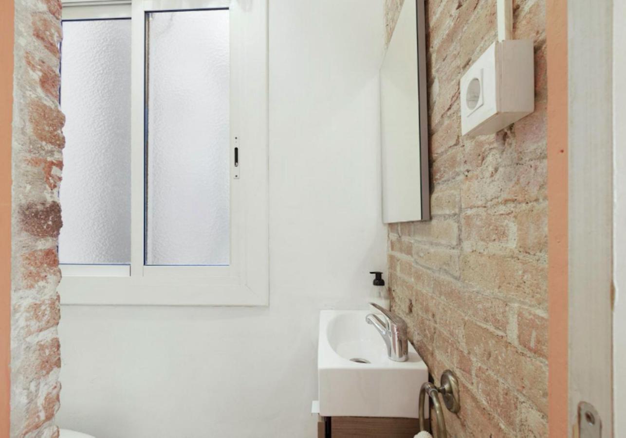 Great Apartment In Sagrada Familia With Balcony Barcelona Ngoại thất bức ảnh